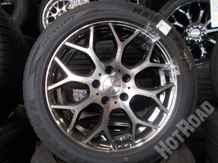 【新品ホイールタイヤセット】VENRDi　17インチ 5H114.3　MINERVA　205/55R17　アルミセット4本