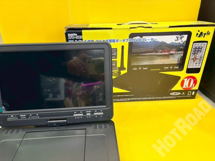 【中古品】海外製　10.1インチモニター付　DVDプレイヤー