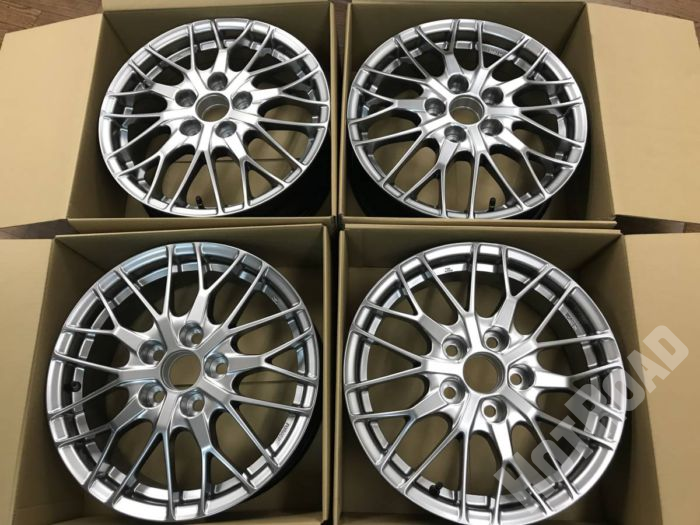 新車外し☆トヨタ ノア ヴォクシー ハイブリッド 純正 鍛造 BBS 16