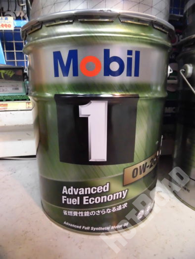 エンジンオイル　ペール缶　Ｍｏｂｉｌ１　春日井西店