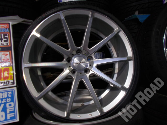 【中古ホイール + 新品タイヤセット】huperlon 20インチ 5H11.3　MINERVA　225/35R20　アルミセット4本