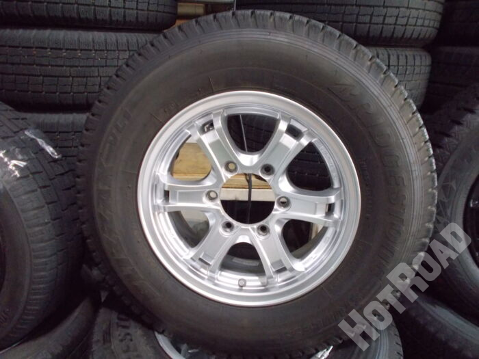 【中古スタッドレスセット】ブリヂストン VLI　195/80R15　KEELER　15インチ 6H139.7