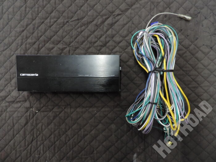 【中古】carrozzeria GM-D1400 4chパワーアンプ 100W×4