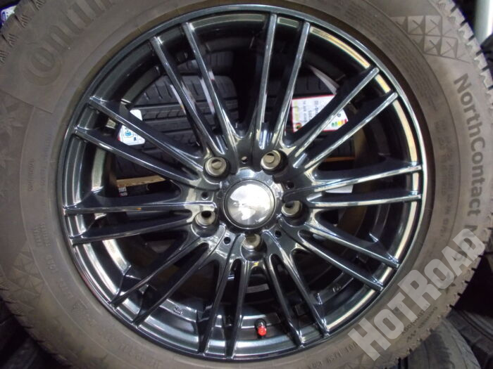 【中古スタッドレスセット】コンチネンタル　215/60R16　16インチ 5H114.3　アルミセット4本