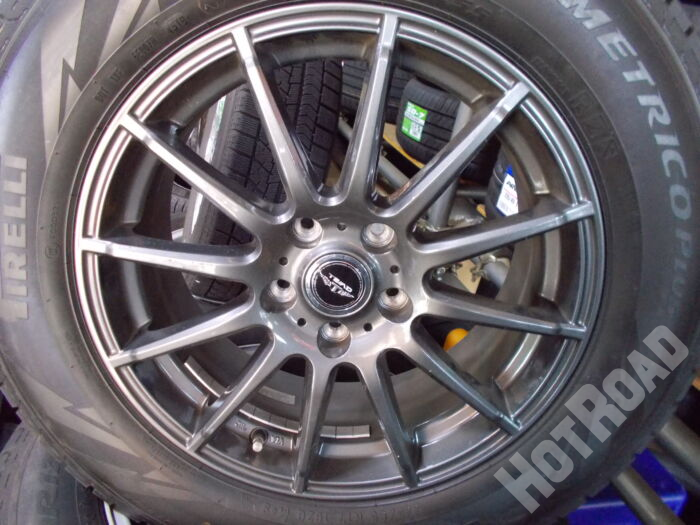 【中古スタッドレスセット】ピレリ　225/65R17　17インチ 5H114.3　アルミセット4本