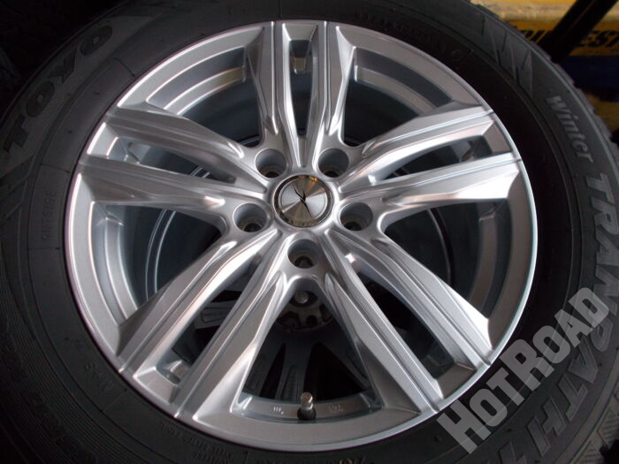 【中古スタッドレスセット】トーヨー トランパス TX　225/65R17　17インチ 5H114.3　トヨタ専用　アルミセット4本