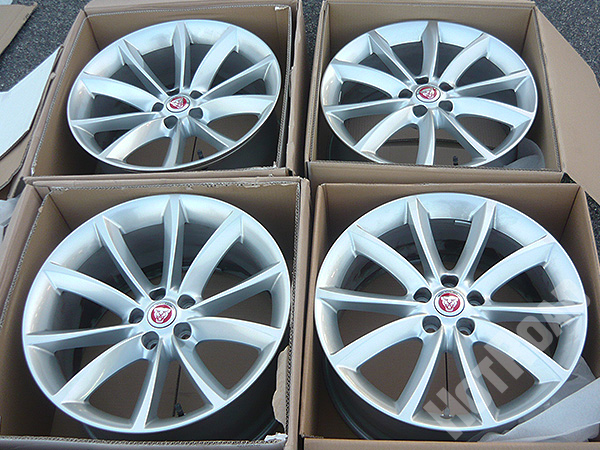 美品 ジャガー 純正 19インチアルミホイール 8.5J+49 9.5J+27 5H-108