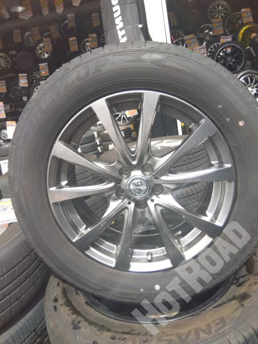 TRG 17インチ　ダンロップ　２２５／６０Ｒ１７　タイヤホイールセット