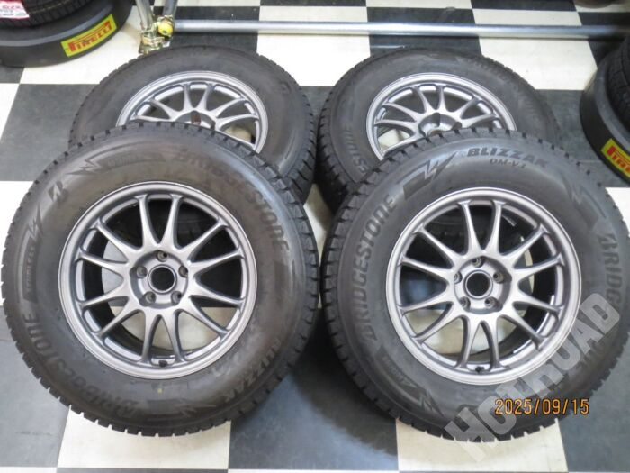 【豊田店】A-TECH FINAL SPEED GEAR-R 17インチ RAV4 ハリアー 8J +35 5H114.3 中古 22年製 スタッドレス BRIDGESTONE BLIZZAK DM-V3 265/65R17 中古