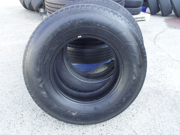 12年製 ヨコハマ RY01 215/85R16 215/85-16 120/118L LT 6本セット トラックタイヤ