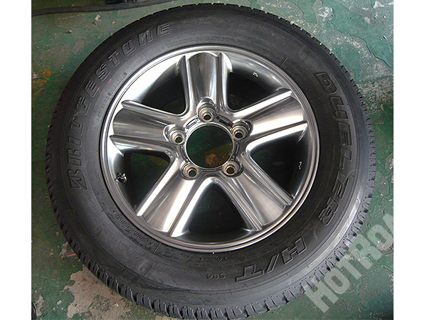 バリ山 ランクル100 シグナス 後期純正　ハイグロス　275/60R18 　タイヤホイールセット スペア1本　中古　ランドクルーザー　