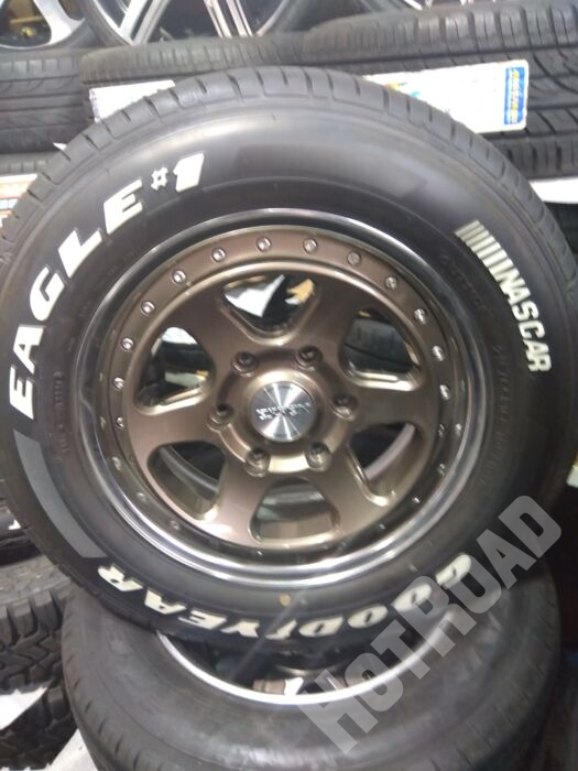 ESSEX 16インチ　グッドイヤー　ナスカー　２１５／６５Ｒ１６Ｃ　タイヤホイールセット
