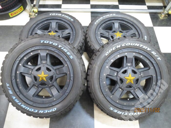 【豊田店】KMC XD827 ロックスターⅢ 20インチ ハイラックス 9J +18 5H150 / 6H139.7 マルチ 中古 23年製 TOYO OPEN COUNTRY R/T 265/50R20 新品