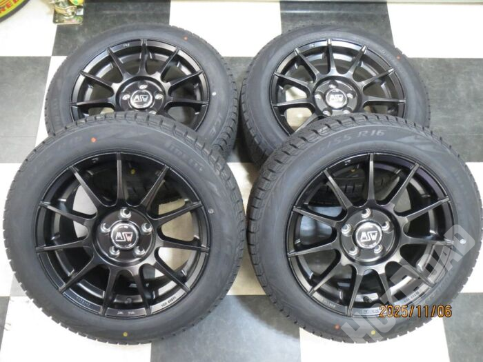 【豊田店】MSW OZ racing 16インチ VW ゴルフ アウディ 7.5J +45 5H112 中古 24年製 スタッドレス PIRELLI ICEZERO ASIMMETRICO 205/55R16 新品