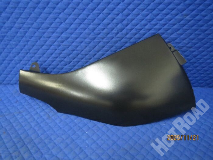 【豊田店】メーカー不明 TOYOTA トヨタ 200系ハイエース スムージング フロントコーナーパネル 中古