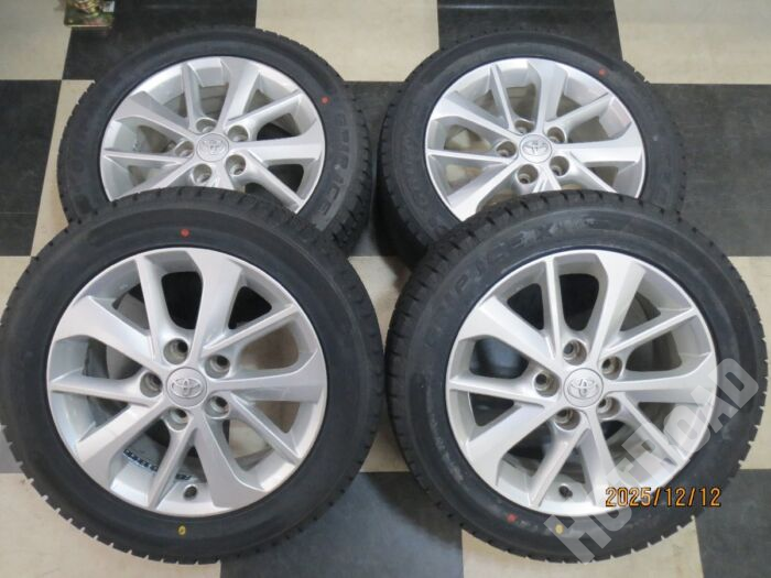 【豊田店】TOYOTA トヨタ オーリス 純正 アルテッツァ 16インチ 6.5J +45 5H114.3 中古 25年製 スタッドレス GRIPMAX ICEX 205/55R16 新品