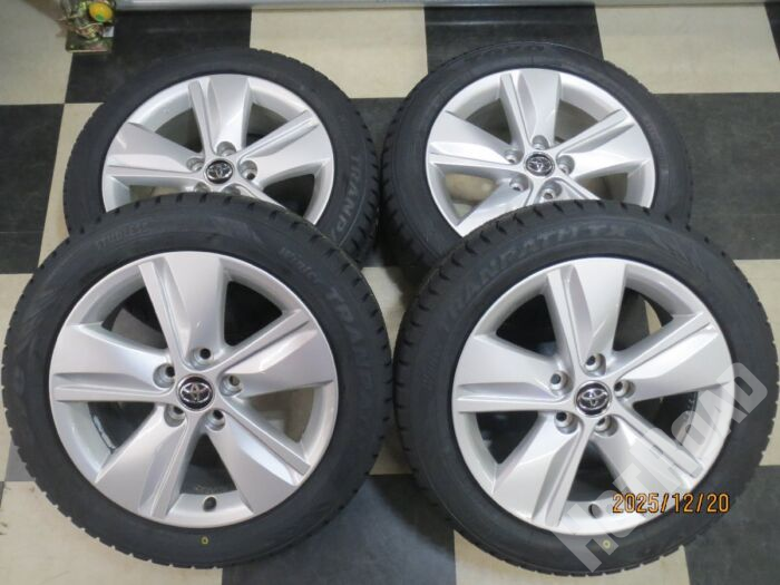 【豊田店】TOYOTA トヨタ 60ハリアー 純正 17インチ 90ヴォクシー 90ノア 7J +39 5H114.3 中古 25年製 スタッドレス TOYO TRANPATH TX 205/55R17 新品